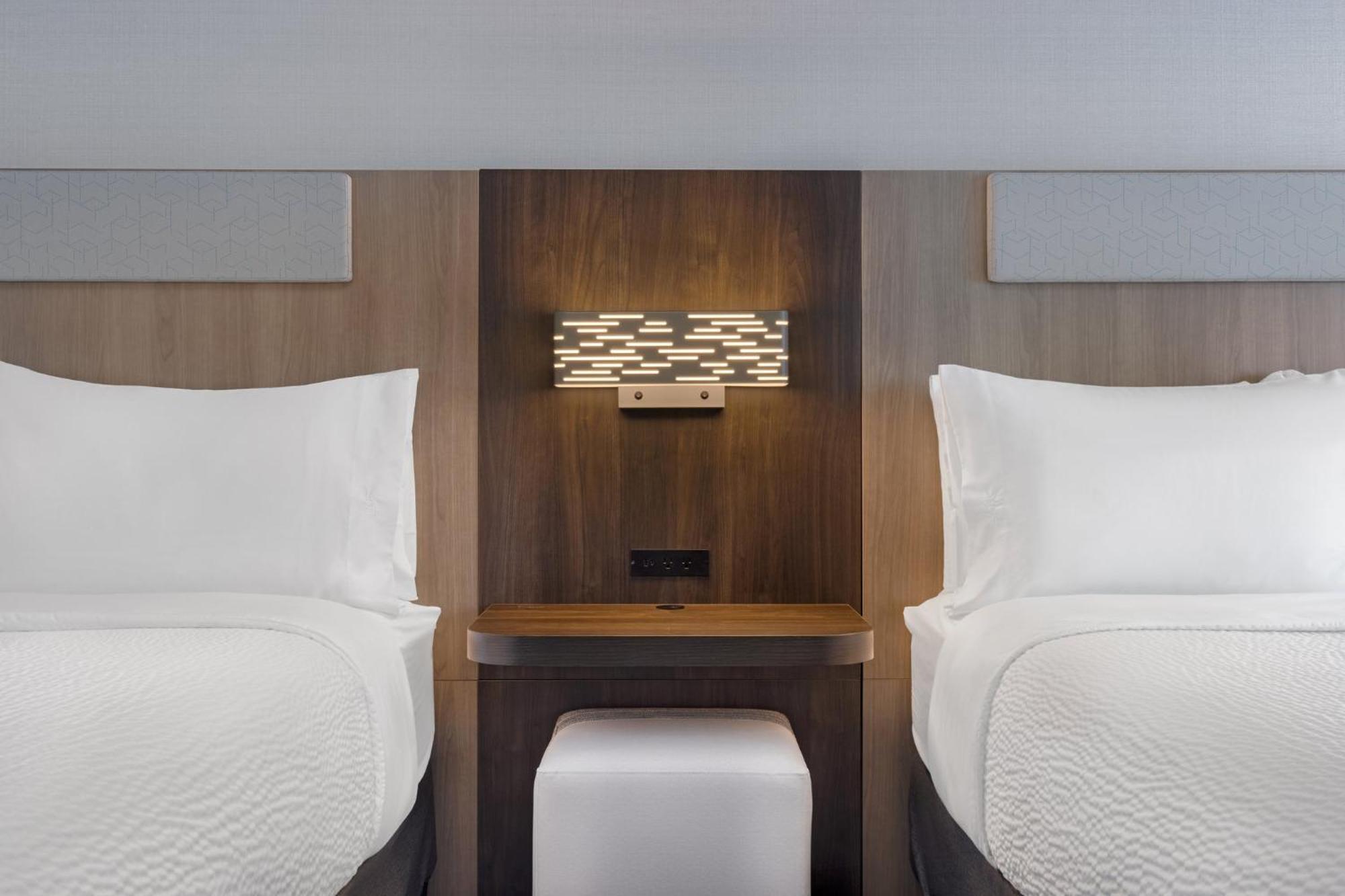 Holiday Inn Express & Suites St Thomas Saint Thomas Esterno foto
